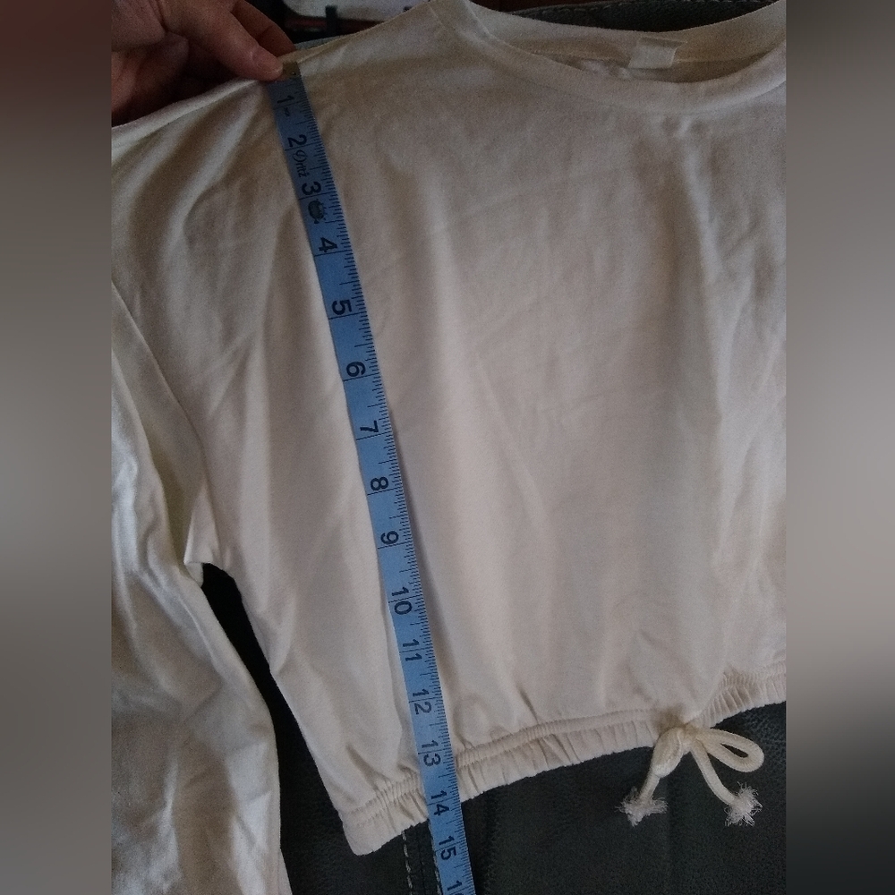 Crop Top - Picture 4 of 5